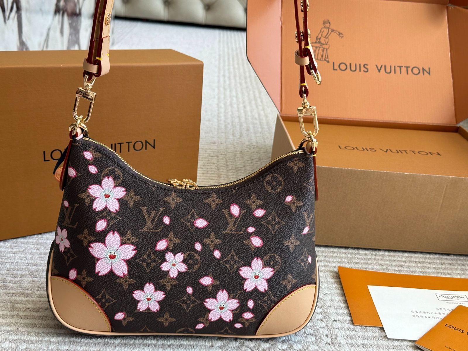 【新品未使用】 2025 LOUIS VUITTON 村上隆 キャリーオール新作 LOUIS VUITTON ルイヴィトン 村上隆 LV × TM キャリーオール NM