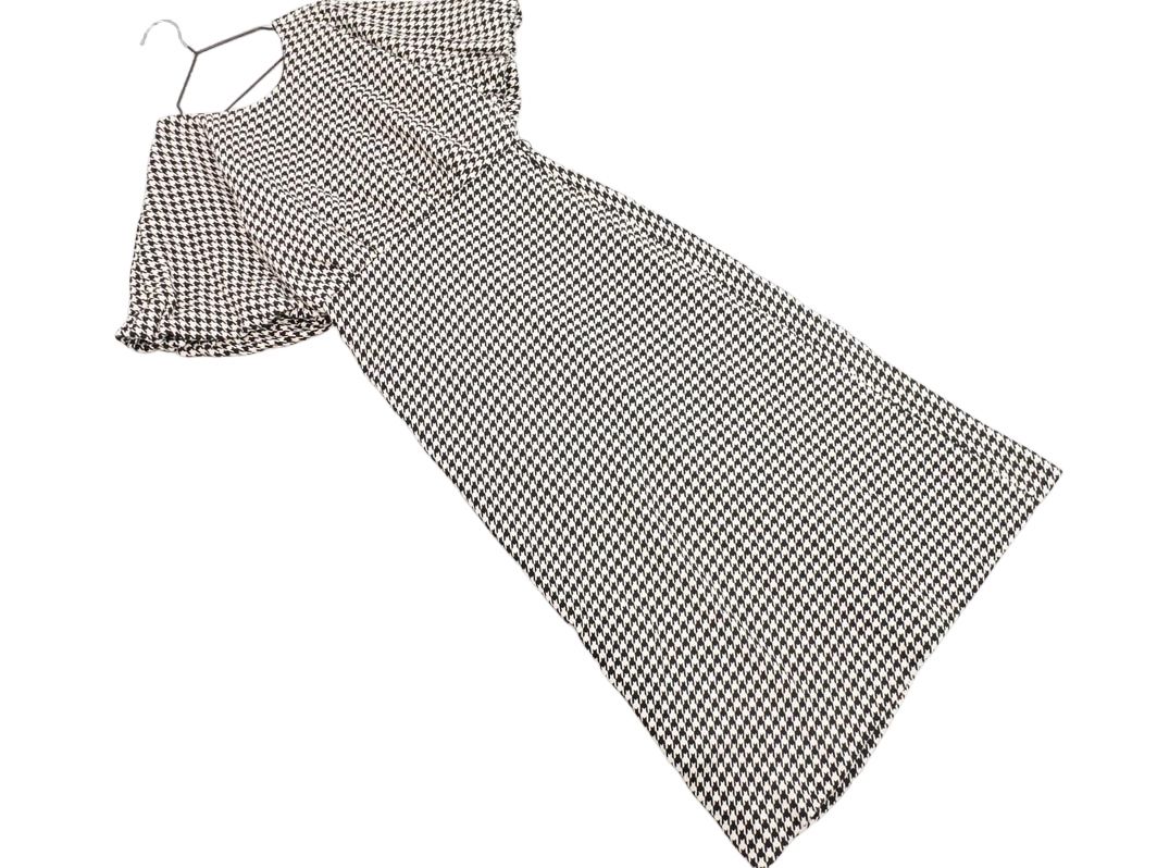 ZARA 千鳥柄 半袖ミニワンピース ZARA 2024年【新作】 千鳥柄 半袖 膝丈 ミニワンピース M 【完売