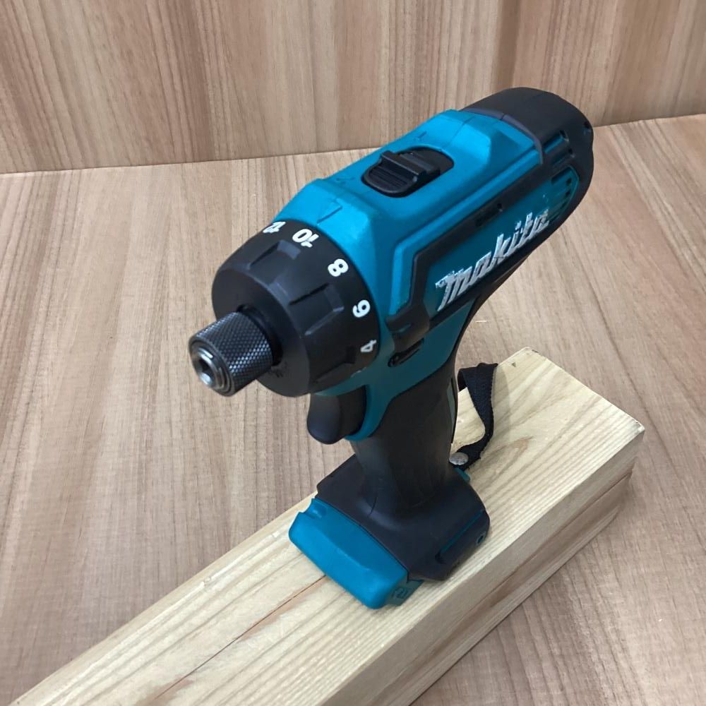 全国一律送料無料。 makita マキタ DF031DSHX 10.8V充電式ドリルドライバ 201