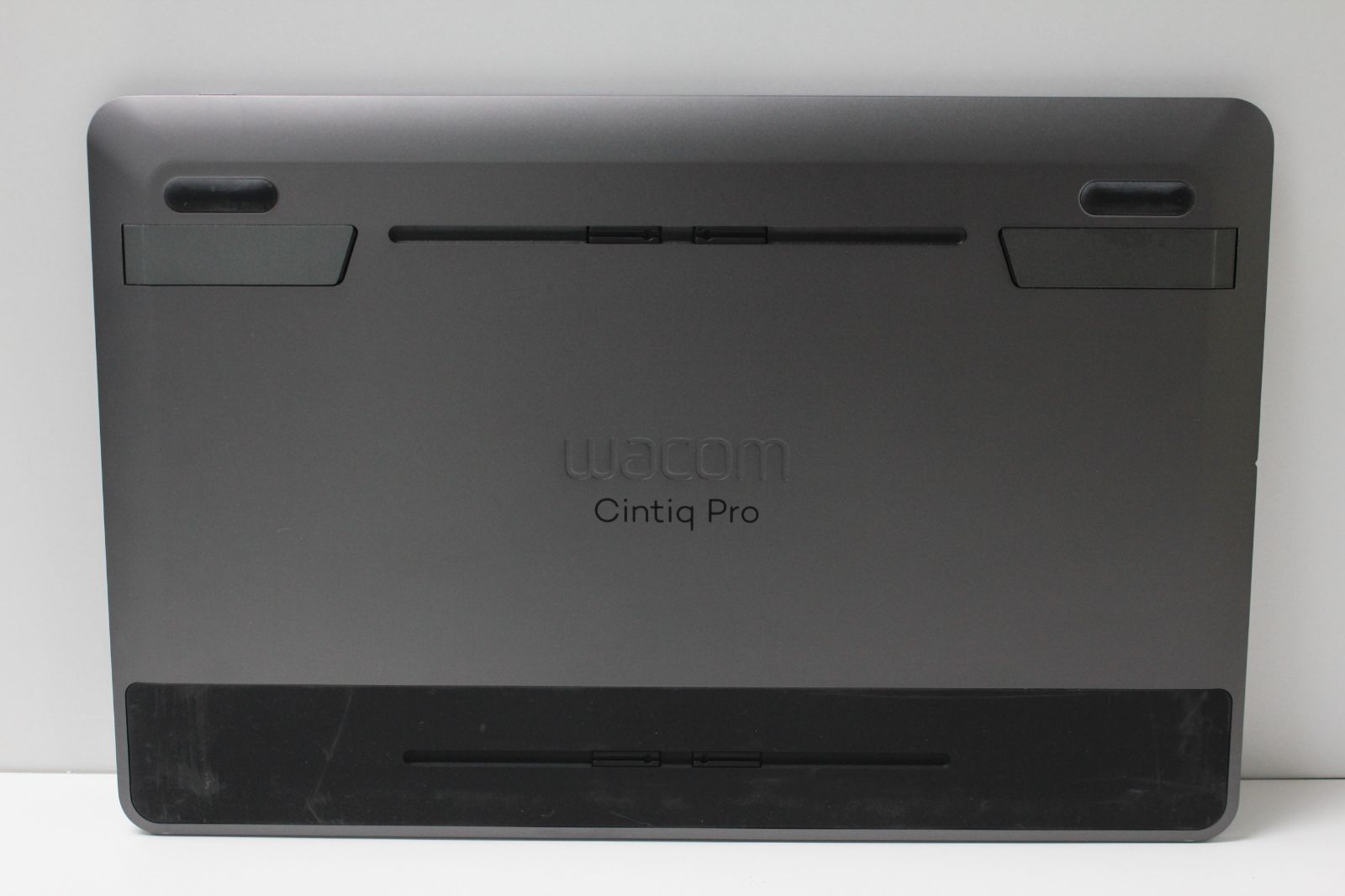 【ジャンク品】Wacom Cintiq Pro 13 液晶ペンタブレット 液晶ペンタブレット「Wacom Cintiq Pro 13」を開封&レビューし