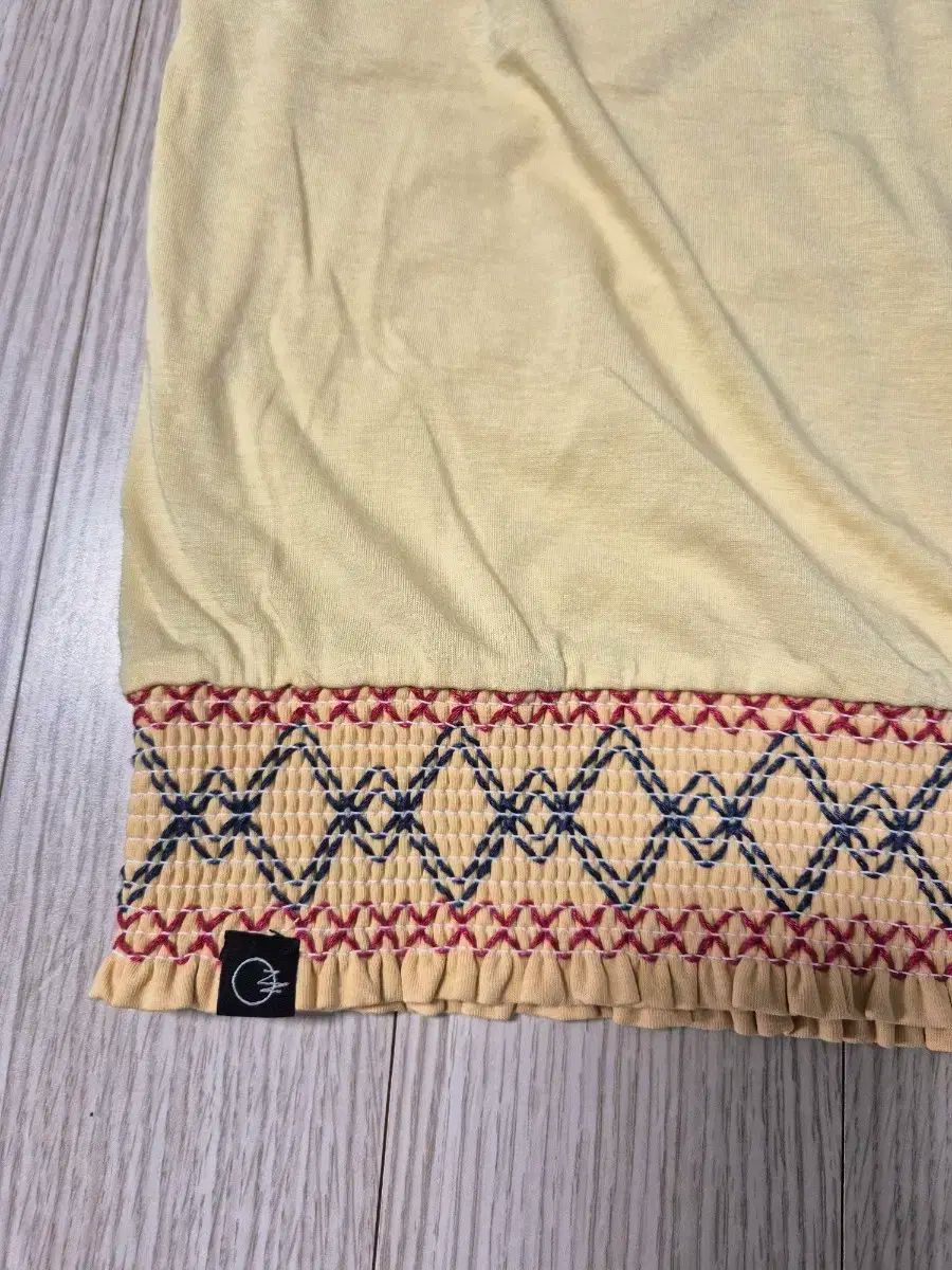 ふるさと納税 泉大津市 レディース　40双天竺タンクトップ(黒・幾何柄　LLサイズ) ふるさと納税 泉大津市 レディース 40双天竺タンクトップ(黒・幾何柄 M