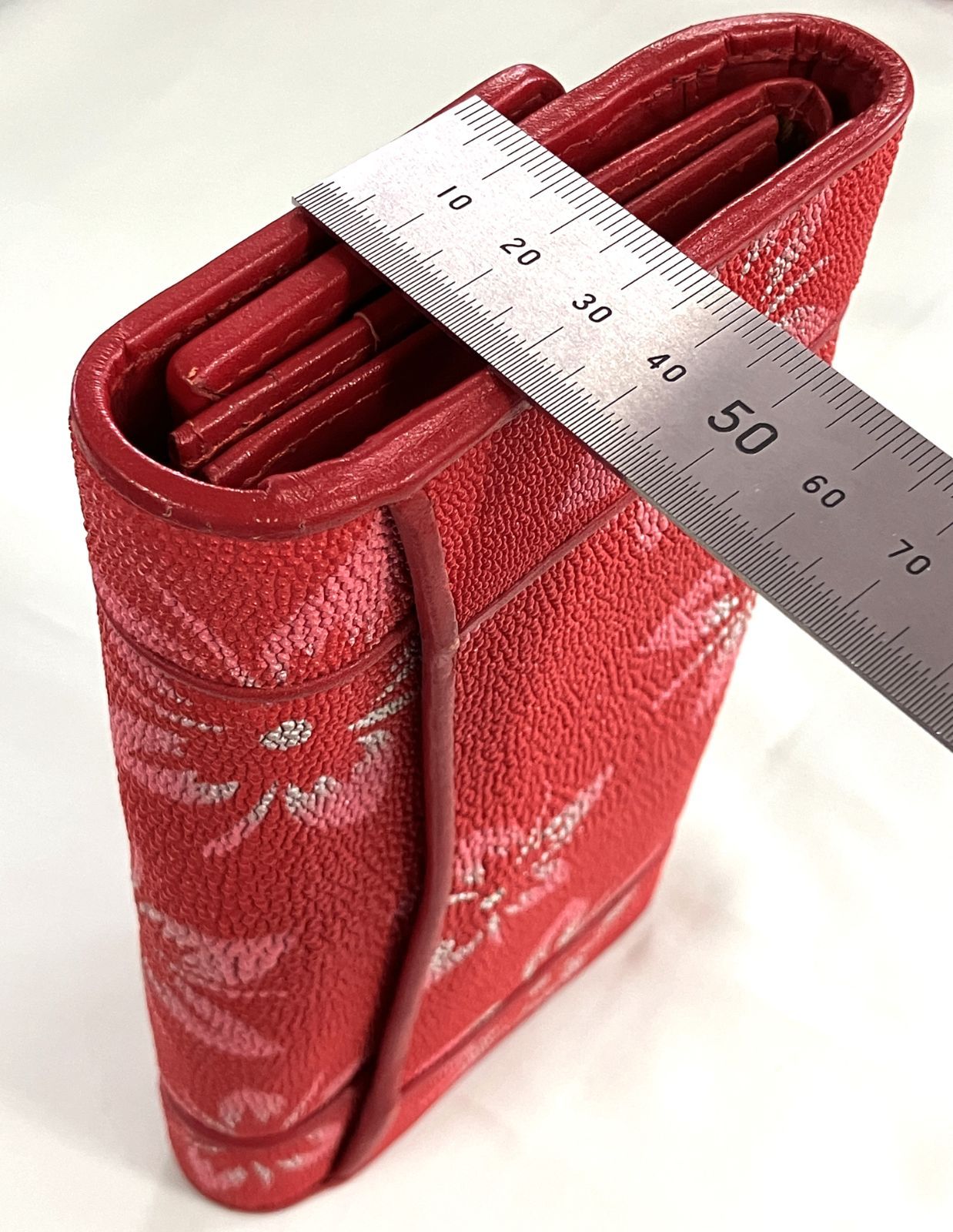 FINDIG 長財布 スティングレイ (エイ革) レッド ホワイト 花柄 