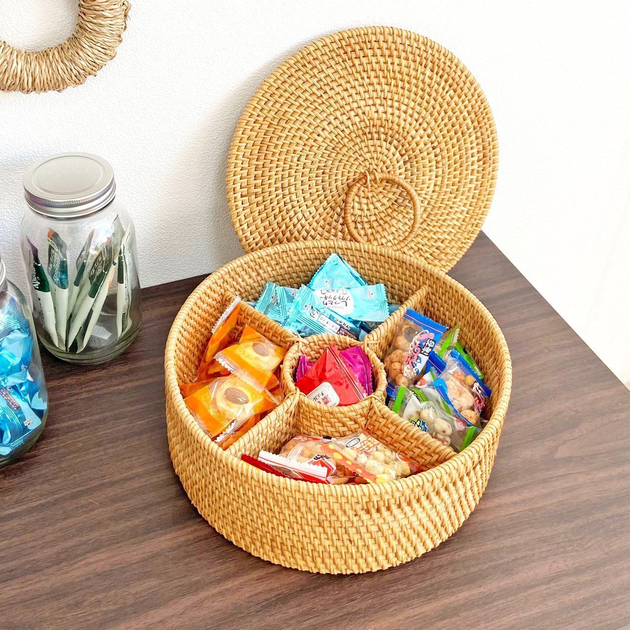 Amazon.co.jp: 籐 バスケット 藤編みかご バスケット コーヒーテーブル リモコン スナック 化粧品 デスクトップ収納バスケット 手工芸品  家庭用(28x20x12cm) : ホーム＆キッチン 籐 バスケット 藤編みかご バスケット コーヒーテーブル リモコン スナック 化粧品 ... 藤編みトレー かご バスケット コーヒーテーブル リモコン スナック 化粧品 デスクトップ収納バスケット 小物収納 家庭 雑貨店(2