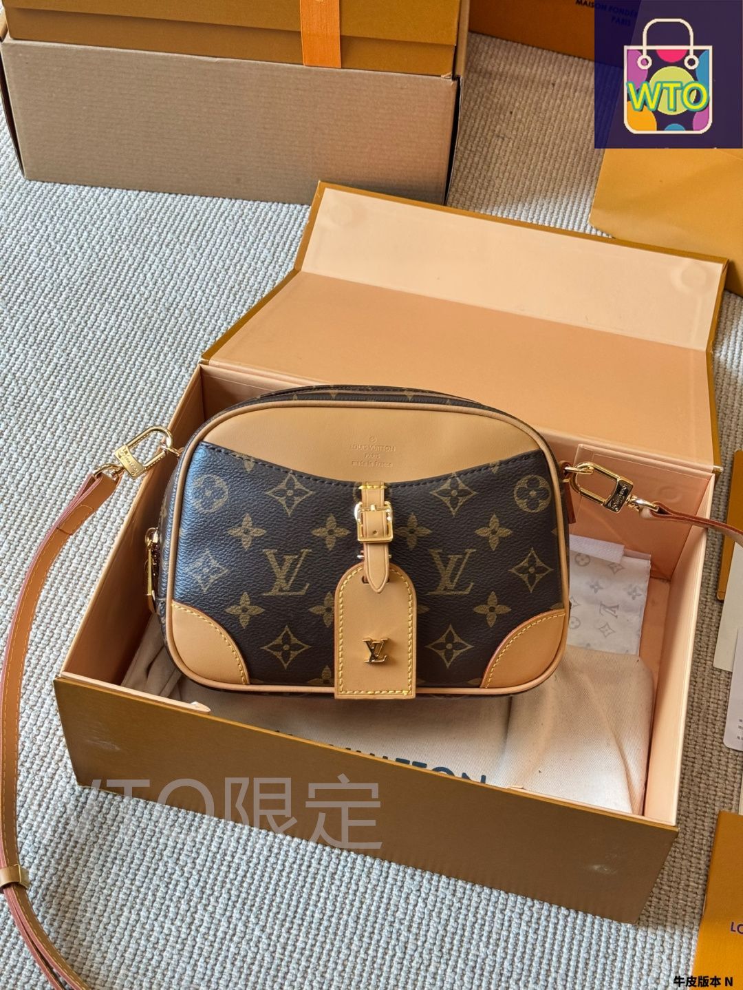 今日特価】Louis Vuitton ルイヴィトン ドーヴィルカメラバッグ