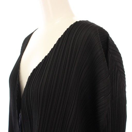 【美品】プリーツプリーズ PLEATS PLEASE パーカー　ブラック　3 美品】プリーツプリーズ PLEATS PLEASE パーカー ブラック 3