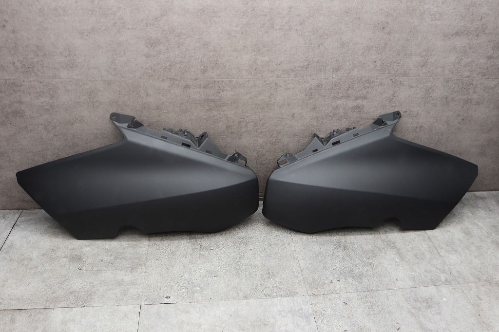 ホンダ　純正　未使用？　N-MAX　サイドカウル　左右　マットブラック　B87-F8377／F8351-00　小キズ有り