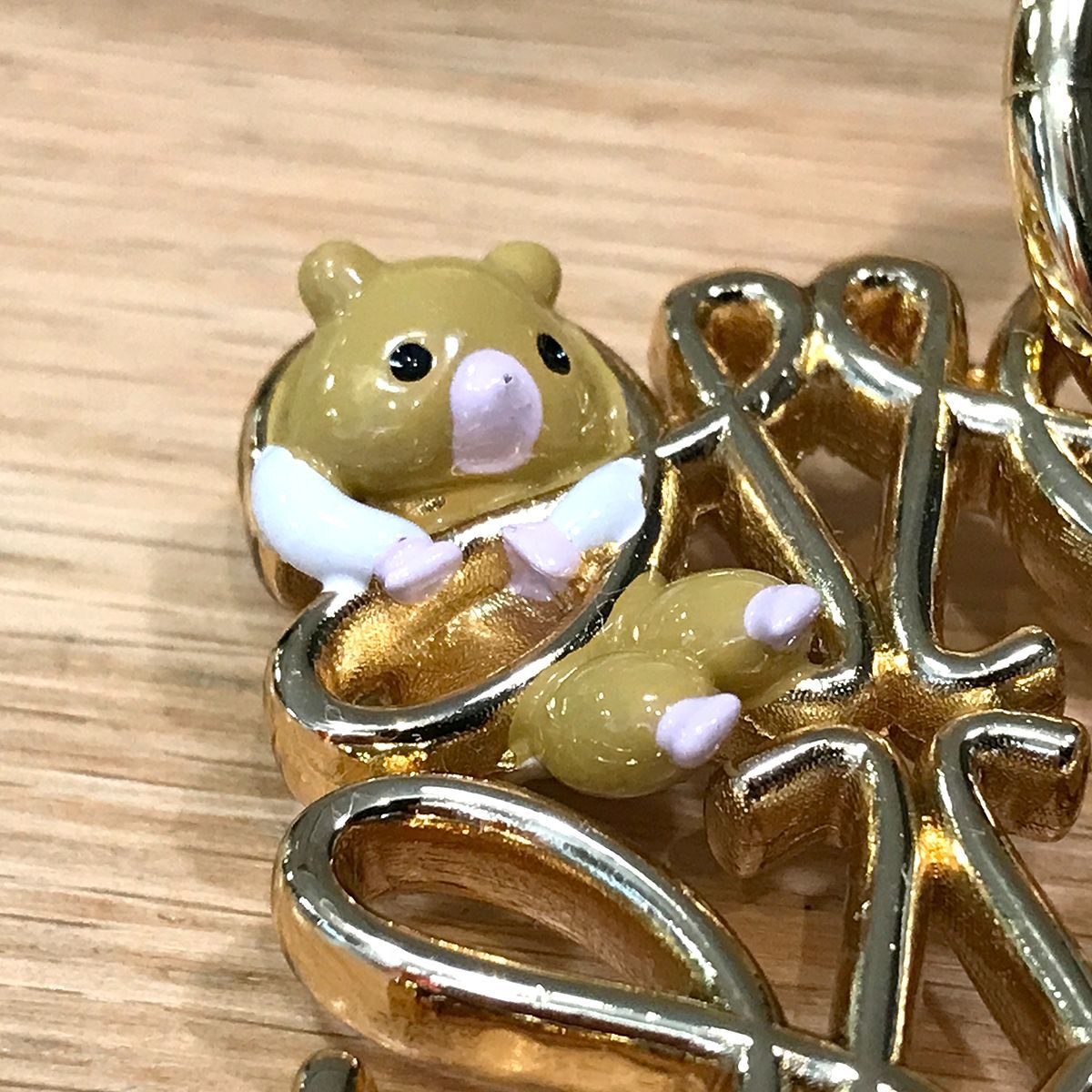 新品 LOEWE アナグラム キーリング ゴールド ❤️ロエベ❤️アナグラム