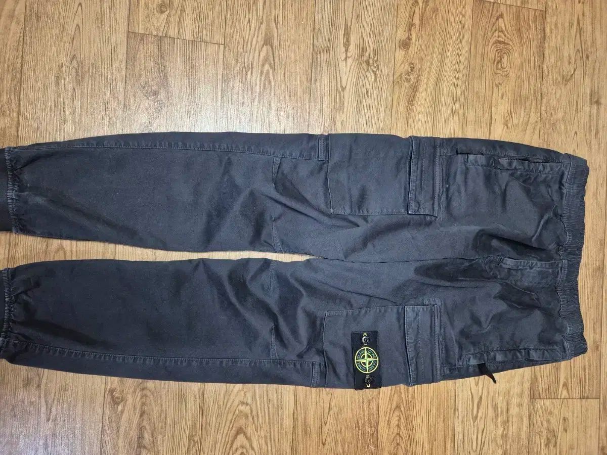 ストーンアイランド ガーメントダイング パンツ 30 ブラック