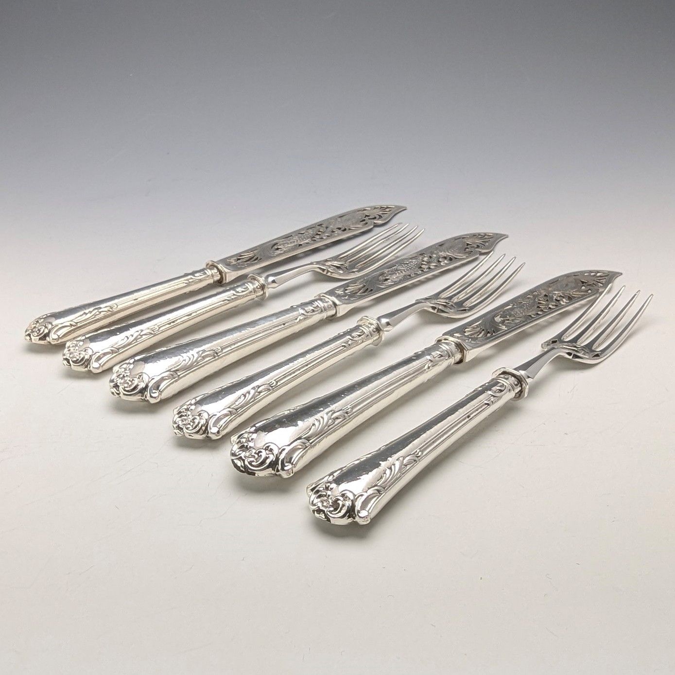 1895年頃 英国アンティーク シルバープレート製 フィッシュサーバーペア Mappin&amp;Webb 1895年頃 英国アンティーク シルバープレート製 フィッシュ