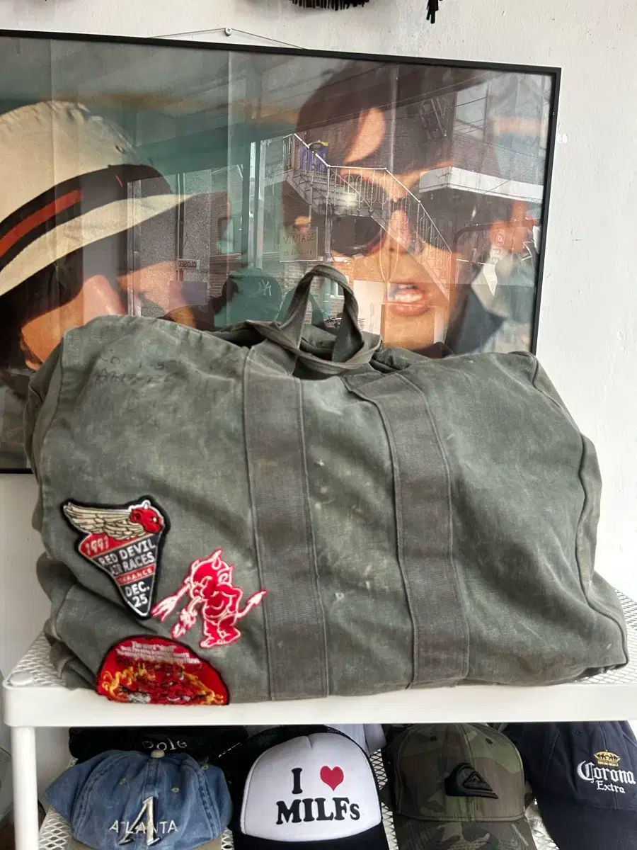 横田基地　友好祭　Ｆ22 ラプター　Tシャツ ヒッカム空軍基地　直筆サイン 横田基地 友好祭 F22 ラプター Tシャツ ヒッカム空軍基地 直筆サイン