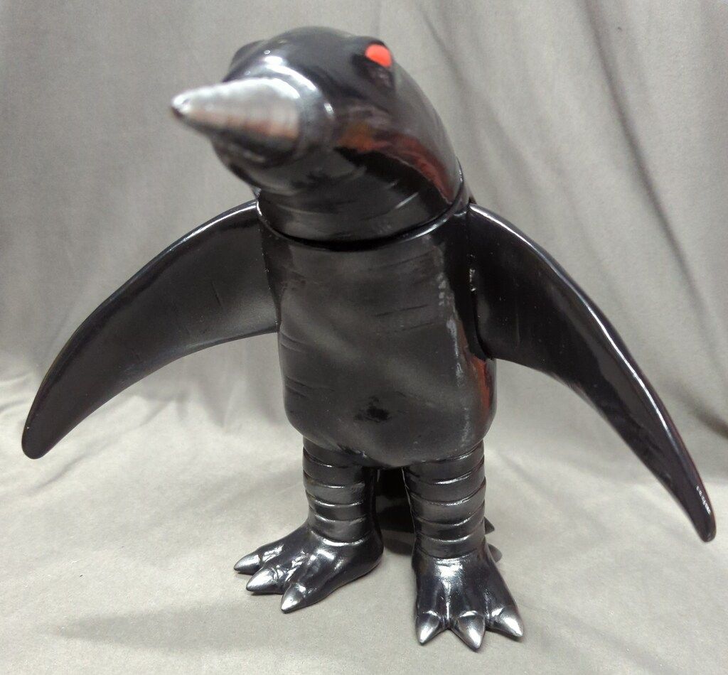 メディコムトイ製 東映レトロソフビコレクション キリギリスグレイ ソフビ 昭和 メディコムトイ製 東映レトロソフビコレクション キリギリスグレイ