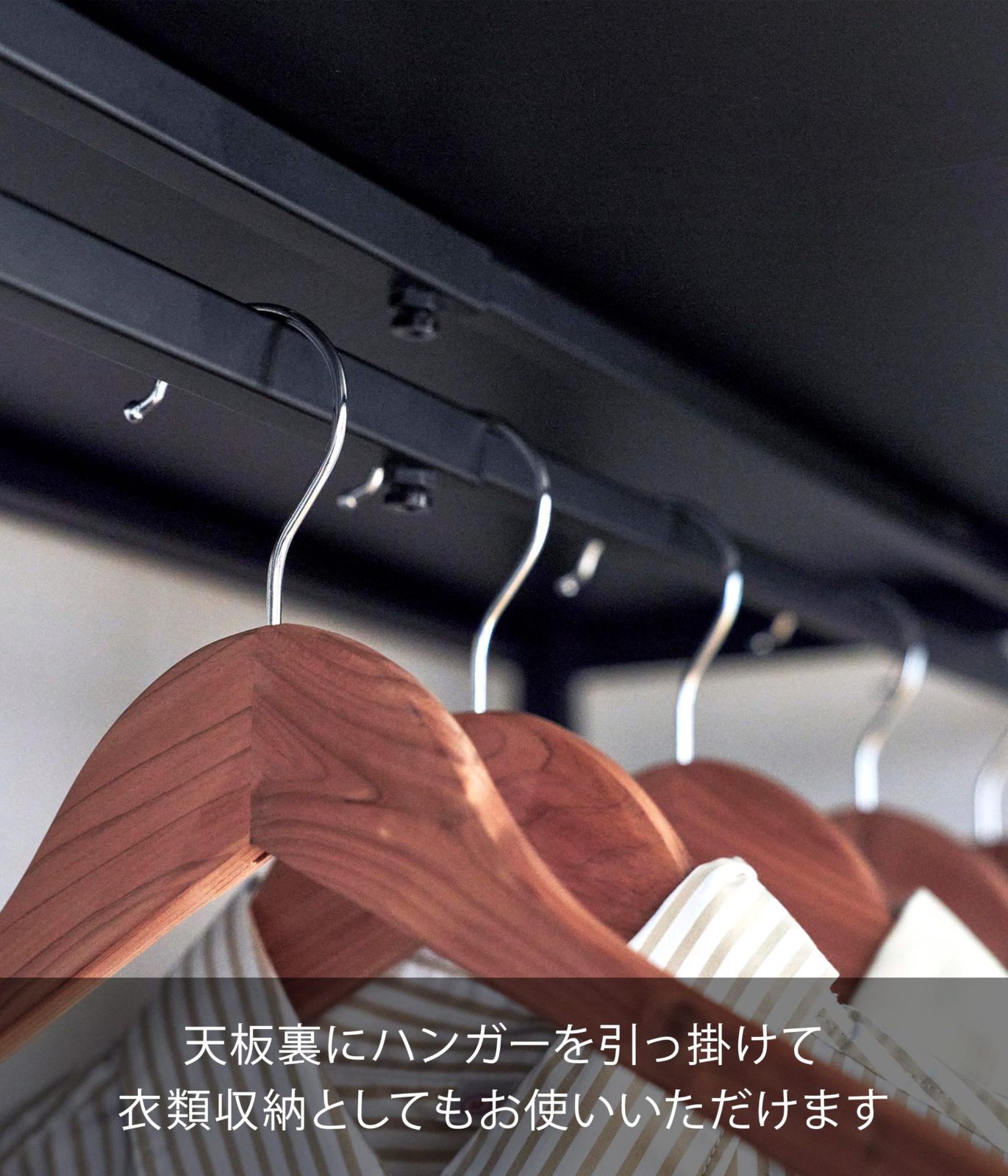 欠品 収納ラック 棚 スーツケース tower フック付き タワー 約W51～92×D48×H85cm スペースを有効活用 ブラック キャリーケース上ラック 4371 伸縮 山崎実業 Yamazaki 値下中