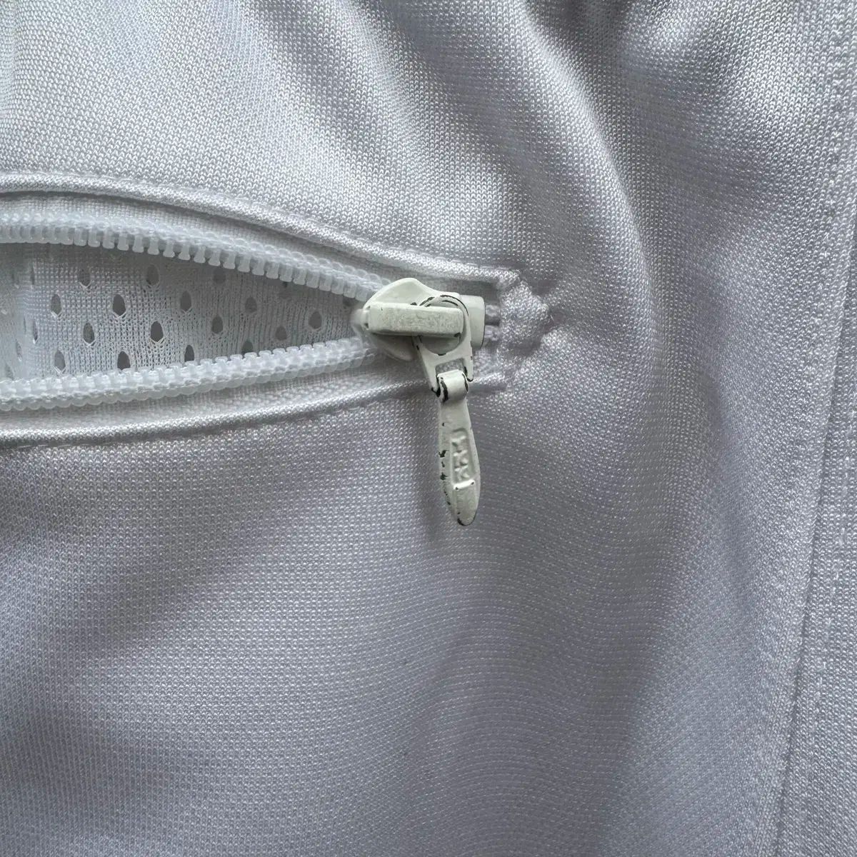 ニードル 狭い トラックパンツ Mサイズ DECORATOM_COM_BR