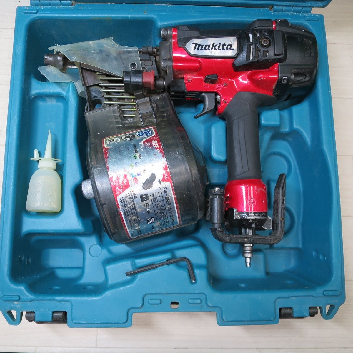 送料無料 マキタ 90mm 高圧 エア 釘打 AN935H エアー ツール 工具 makita 釘打機 釘打ち機