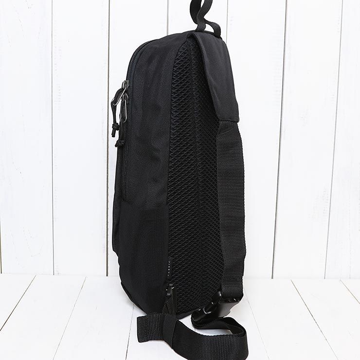 【送料無料】ボディバッグ バッグ VANS ヴァンズ WARP SLING BAG VN0A3I6BBLK1