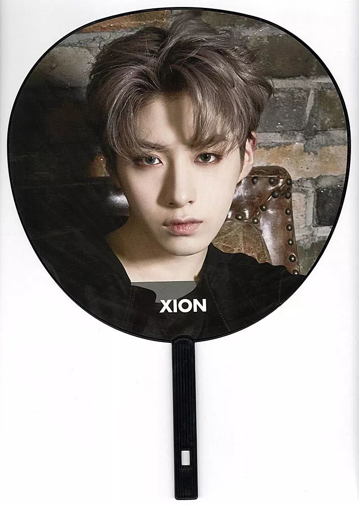 ONEUS シオン うちわ 2025年最新】oneus シオン うちわの人気アイテム - メルカリ