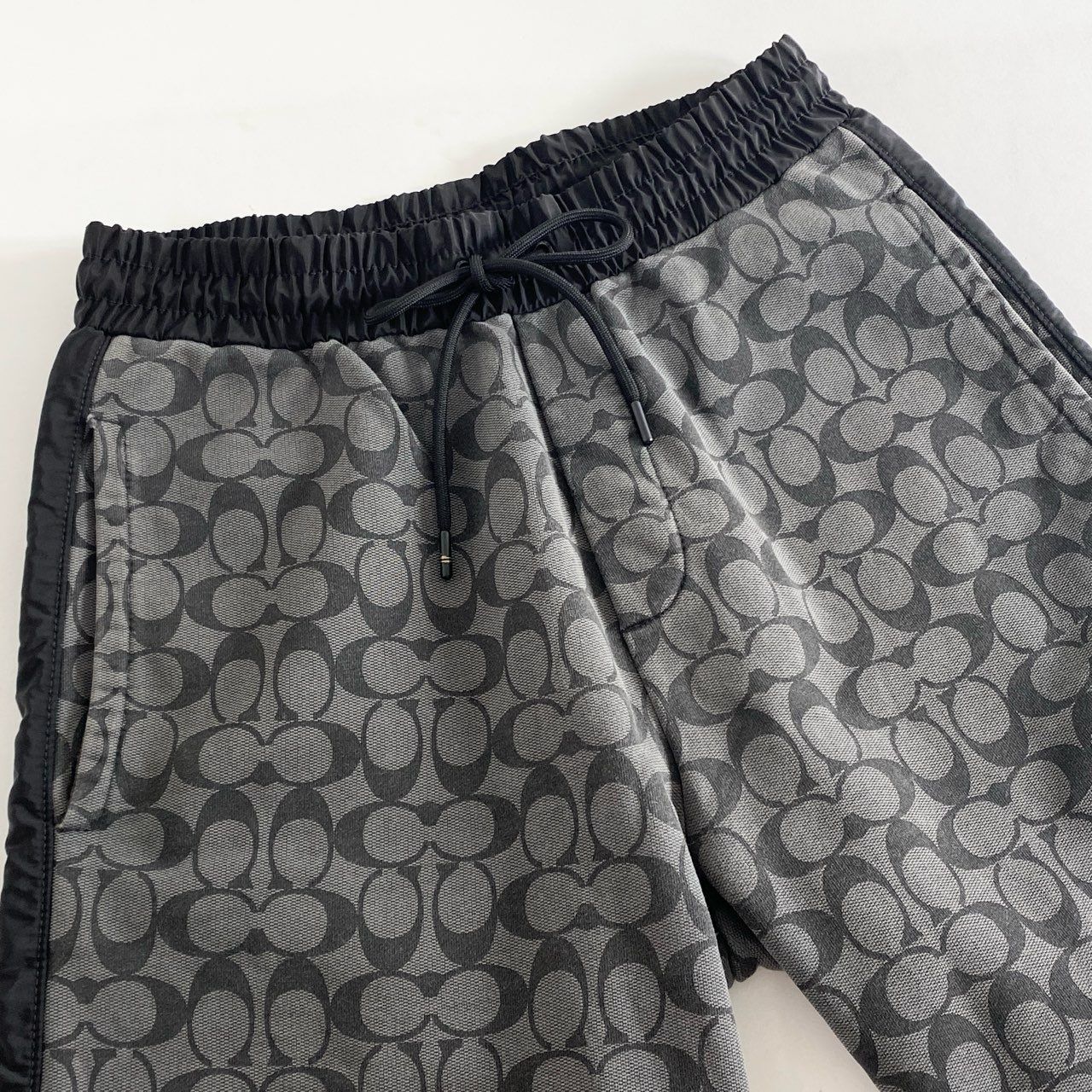 COACH コーチ シグネチャー ハーフパンツ COACH - coach ハーフパンツ シグネチャーの通販 by Misato's