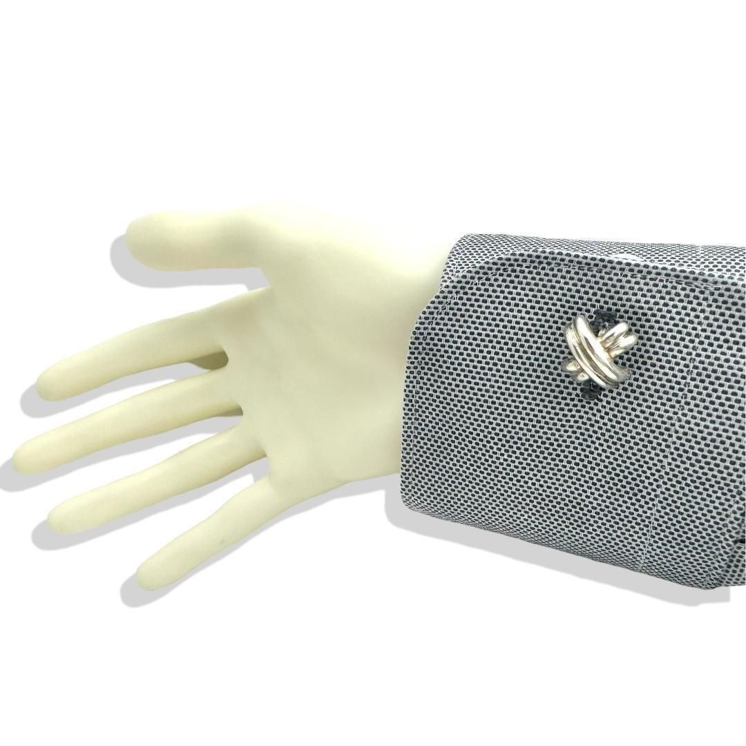 ティファニーTIFFANY&Co. カフス シグネチャー シルバーSV925 - メルカリ