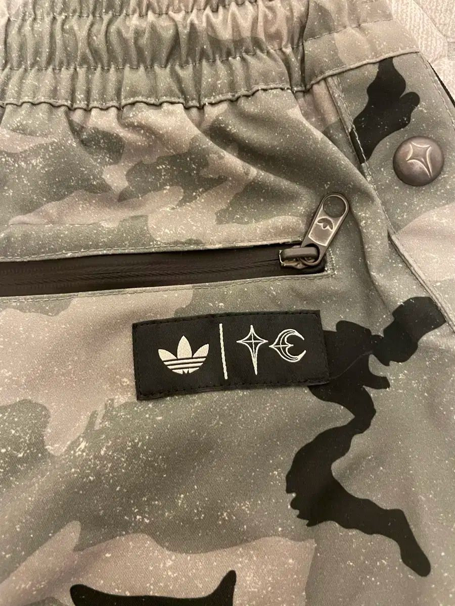 m adidas(アディダス) x Thug Club(サグクラブ) トラックパンツ