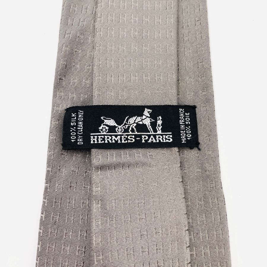 良品！HERMES　ファソネ　ネクタイ　青　ブルー　　光沢有　H柄 HERMES エルメス ネクタイ H織りタイ 8cm シルク ブルーシエル