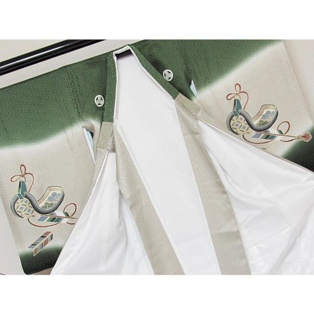 男児 産着 正絹】初着 祝い着 紋付き(5つ) 鷹に兜 鎧に鞍に鐙