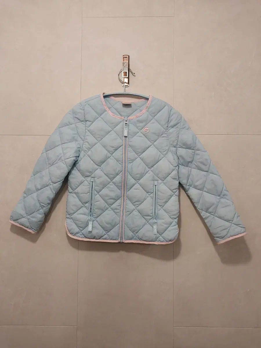 【雷市場（ポンジャン）商品韓国直送】 NEPA(ネパ) キッズ 正規品 女児 軽量ダウン 110 ( 5 セヨン) サイズ