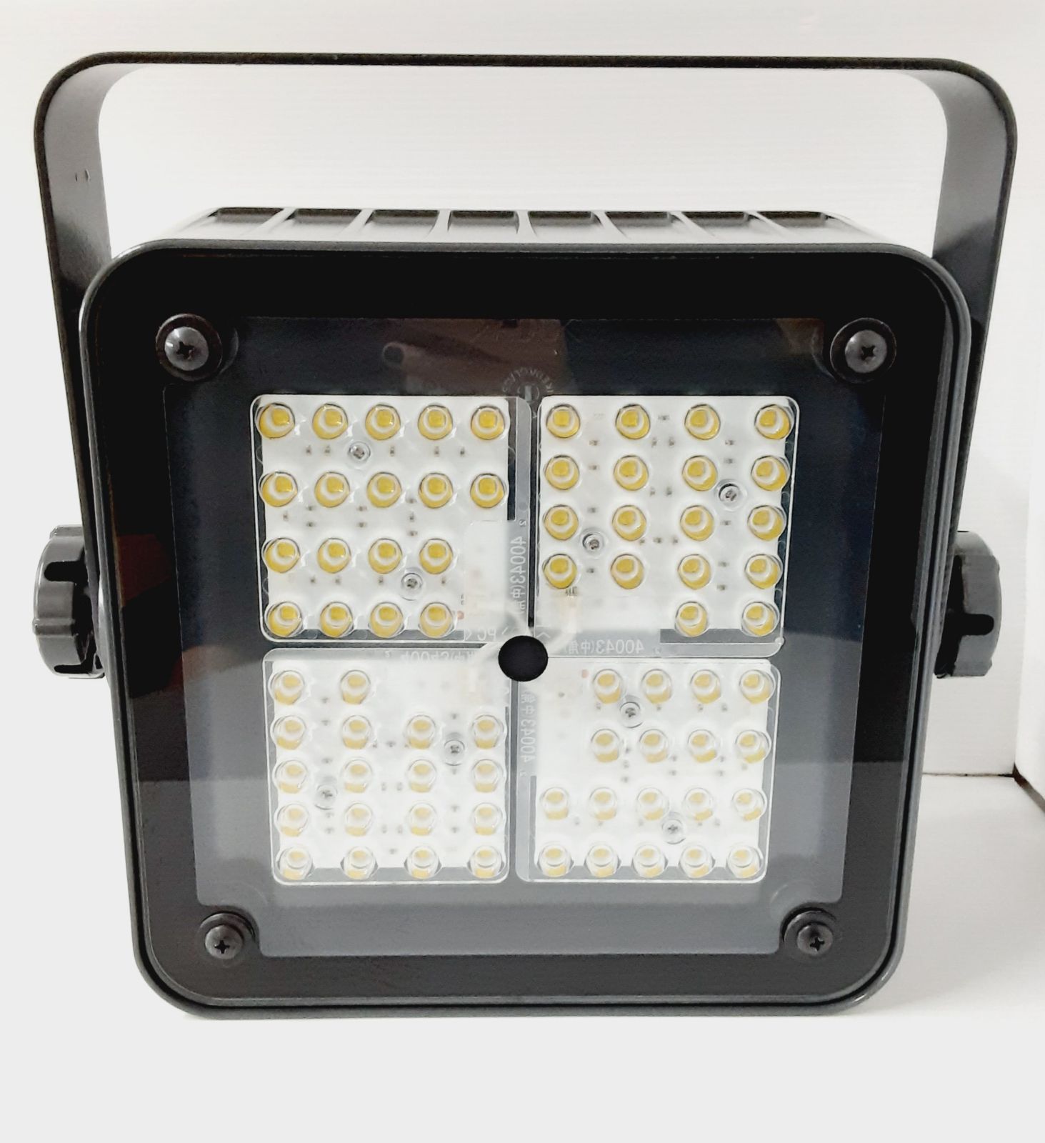 TOSHIBA LED投光器 LEDS-11901NW-LJ2 - メルカリ