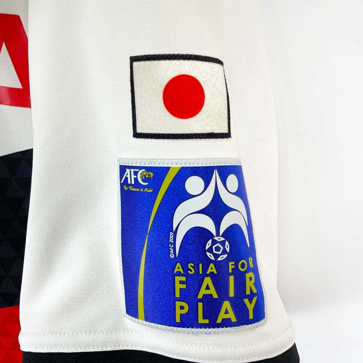 名古屋グランパス #4 闘莉王 サイン入りユニフォーム 2011-12 XO Jリーグ サッカー 名古屋グランパス #4 闘莉王 サイン入りユニフォーム 2011-12 XO
