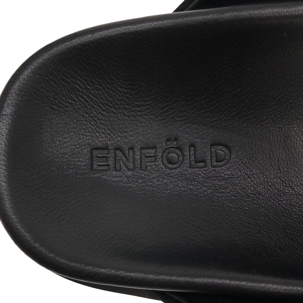 エンフォルド デコラティブ フラットサンダル ENFOLD エンフォルド デコラティブフラットサンダル ブラック 37