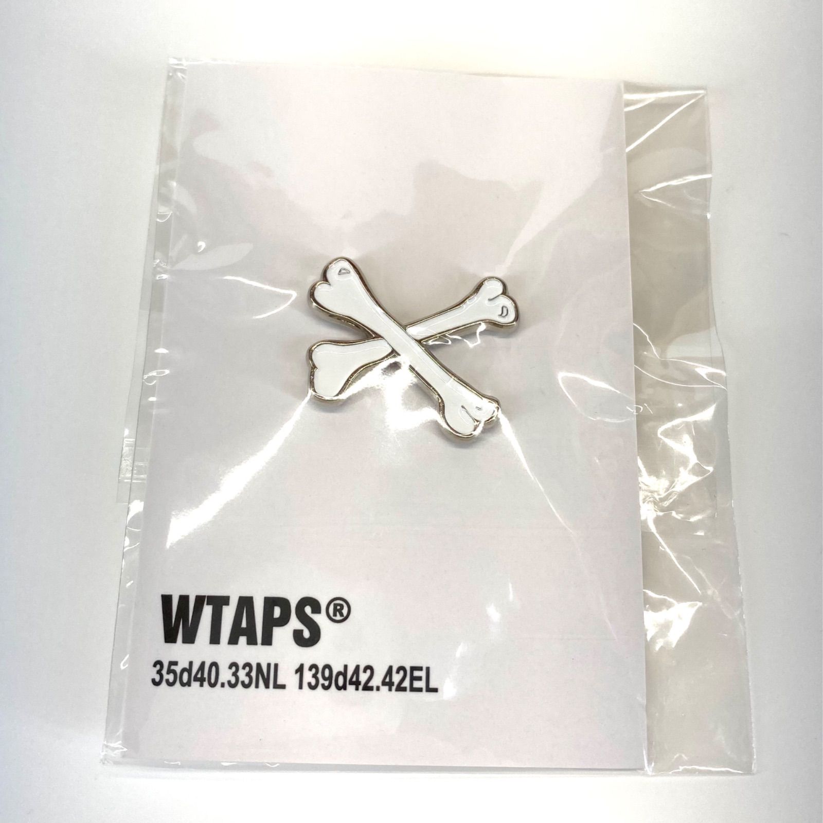 激レア　デッドストック　WTAPS ピンバッジ　ダブルタップス 激レア デッドストック WTAPS ピンバッジ ダブルタップス - メルカリ