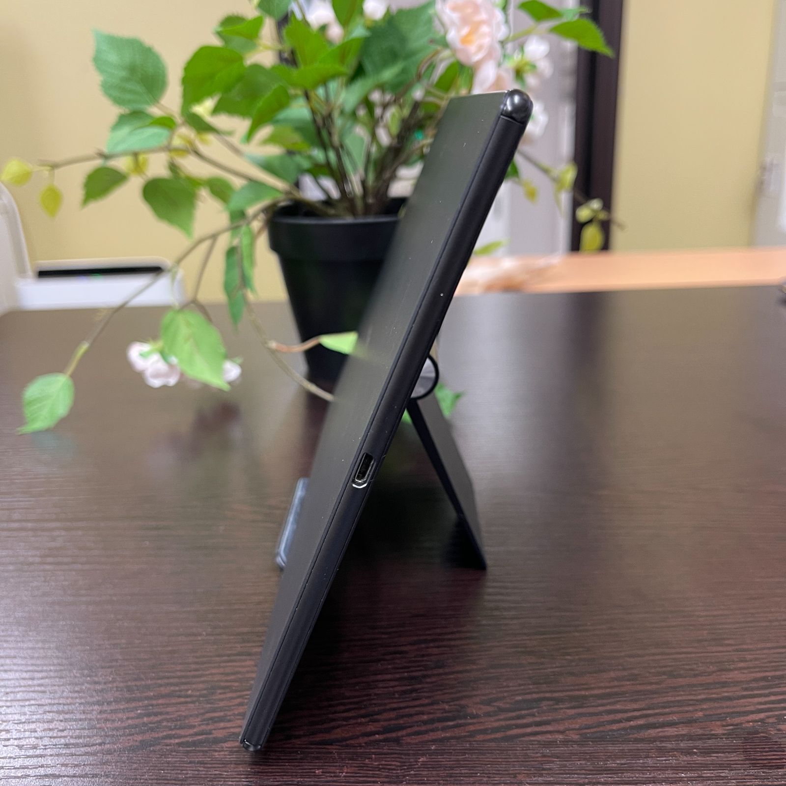 と*た様 SONY Xperia Z4 Tablet 本体 au版 SONY Xperia Z4 Tablet 本体 au版