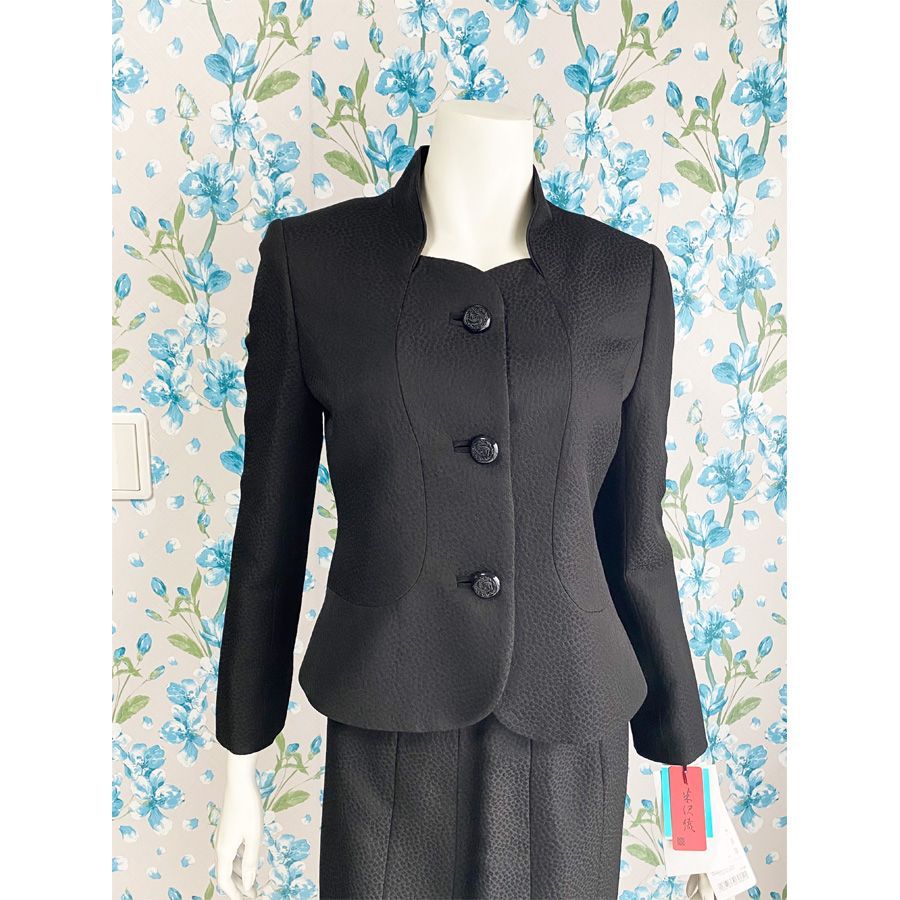 タグ付き 在庫限り 日本製米沢織 マリオ ヴァレンティーノMario Valentino ブラックフォーマル喪服2点セット 9号 BF0051