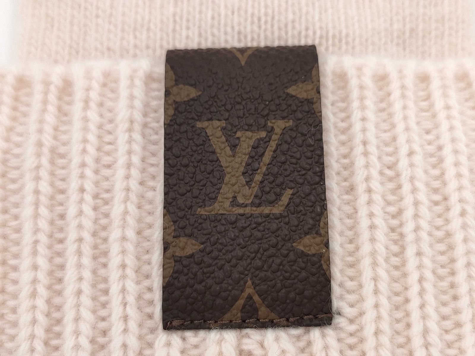 美品【箱付】LOUIS VUITTON ビーニー コールドスパーク 手袋 ピンク 美品【箱付】LOUIS VUITTON ビーニー コールドスパーク 手袋 ピンク