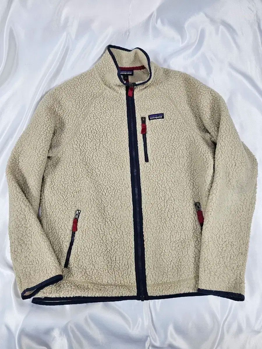 パタゴニアレトロファイルジャケット