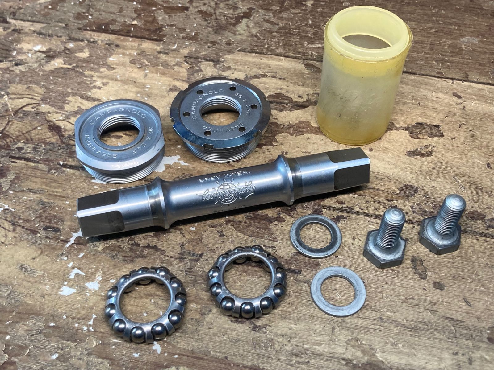 Campagnolo ボトムブラケット カンパニョーロ カンパ BB 68-SS