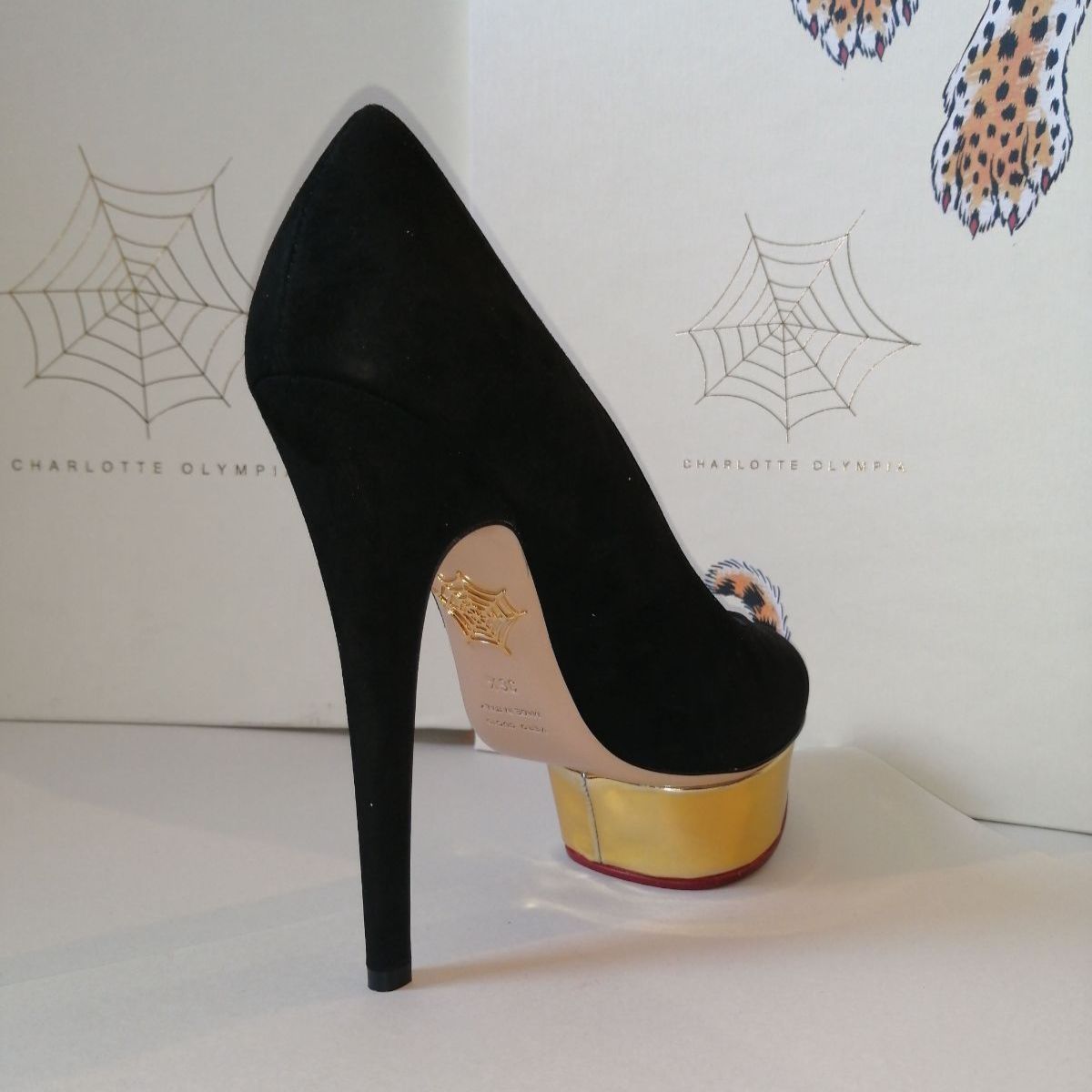 Charlotte Olympia DOLLY スエードプラットフォームパンプス