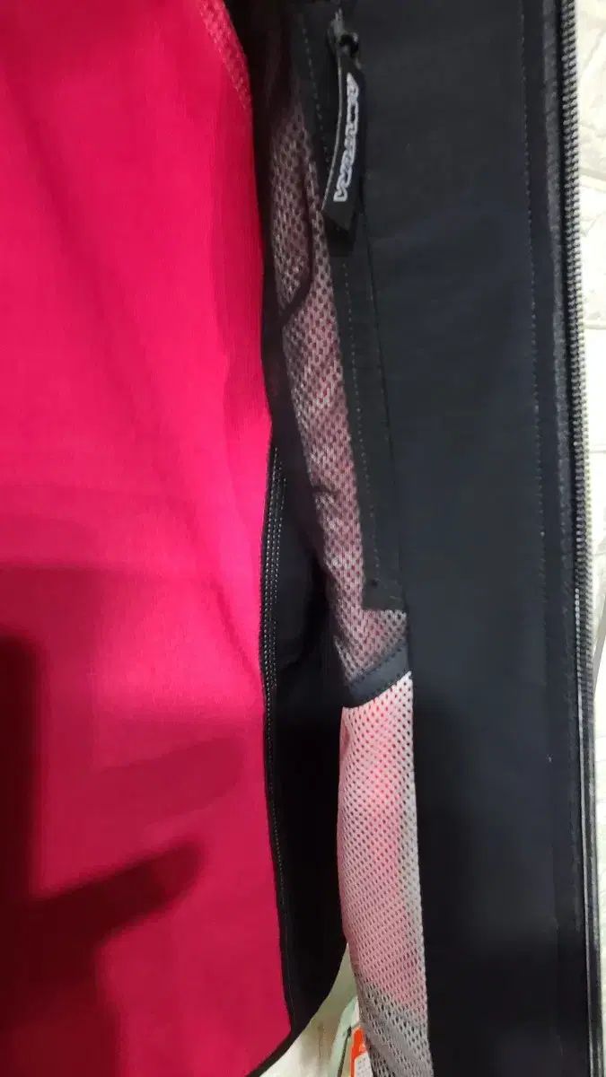 MONTURA モンチュラ