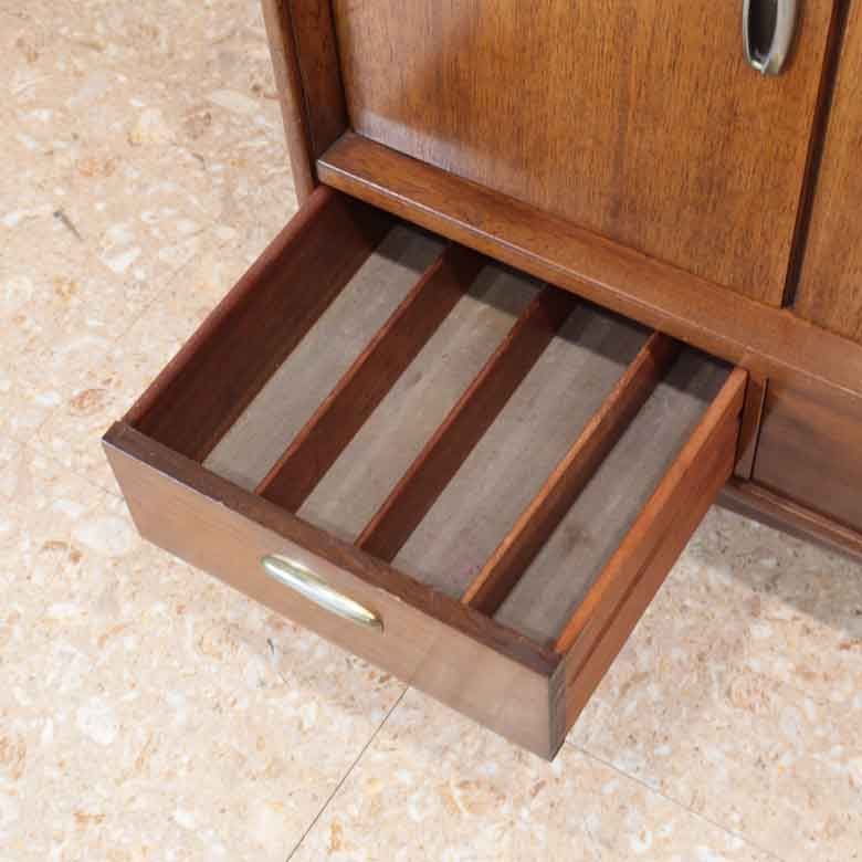 サイドボード G-PLAN メタル イギリス ブラジリア vb wikins サイドボード G-PLAN メタル イギリス ブラジリア vb wikins - メルカリ