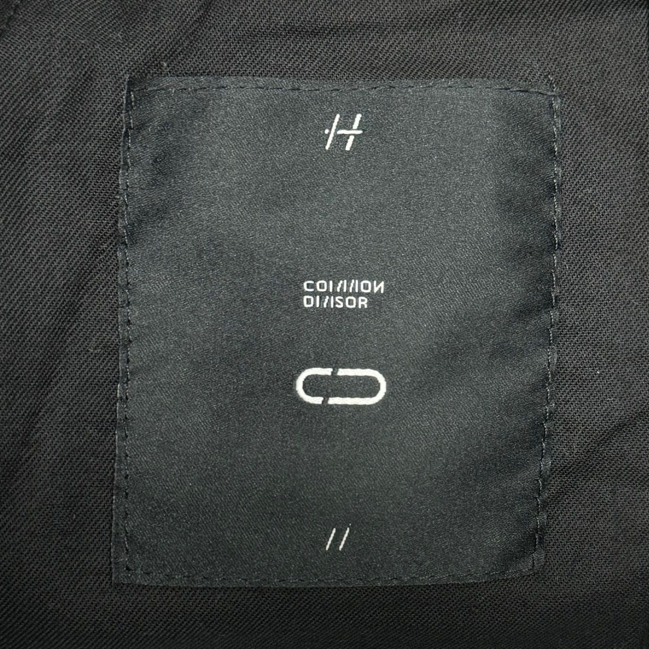 未使用 COMMON DIVISOR RHOMBUS 変形ワイドレッグトラウザー パンツ 