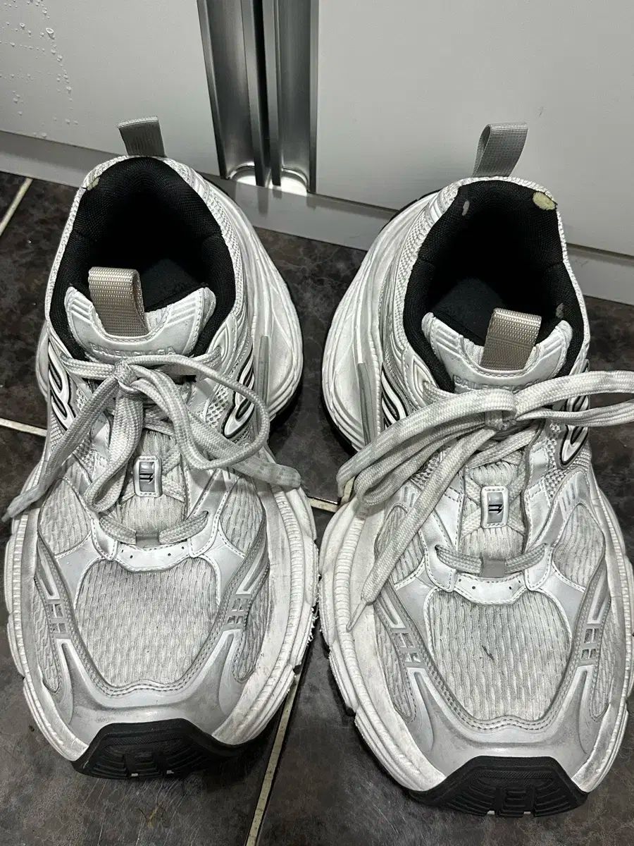 BALENCIAGA 10XL ホワイト ブラック 44 BALENCIAGA(バレンシアガ) 10XL