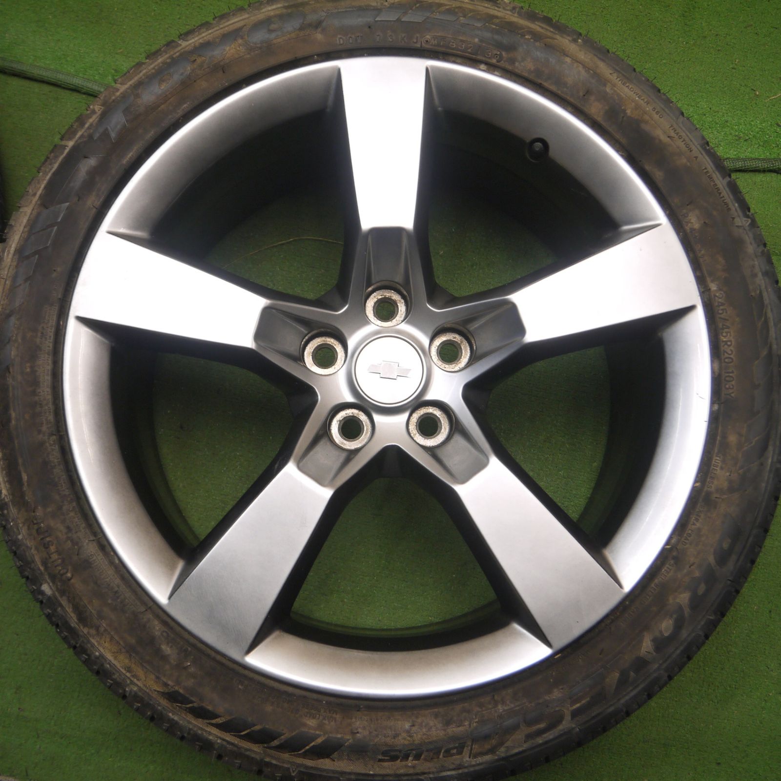 ジオバンナ ダラー5 20in 8.5J +38ジオバンナ ダラー5 20in 8.5J +38 