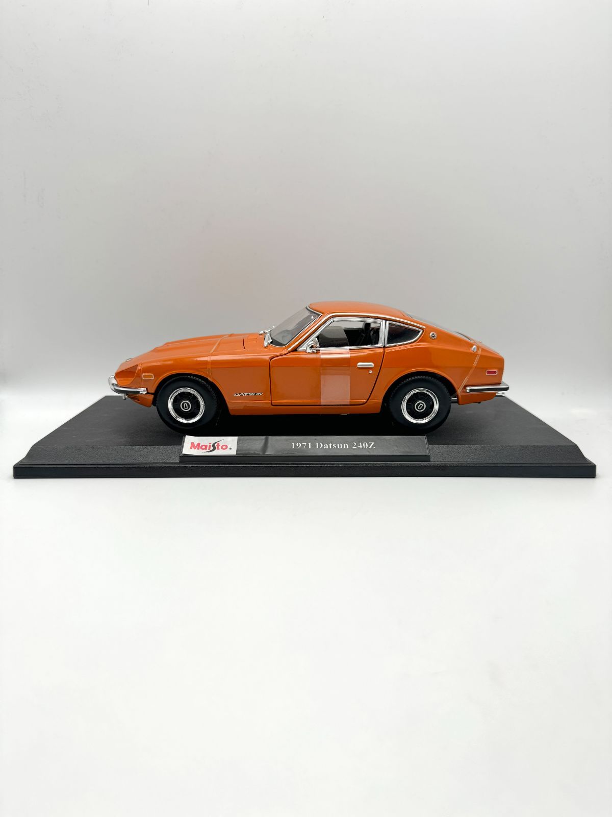 Maisto 1/18 1971 Datsun 240Z オレンジ マイスト 1971