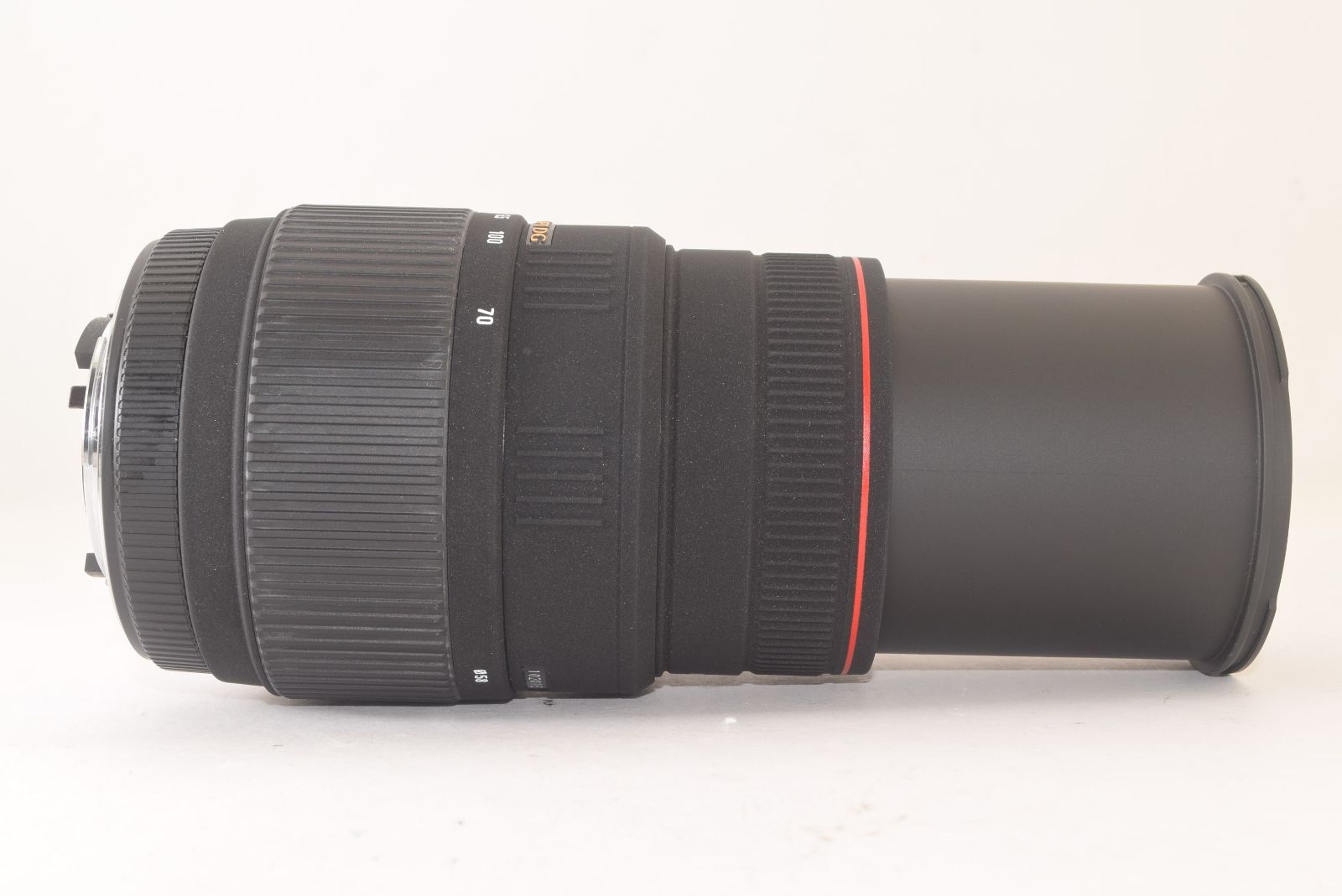  上品 SIGMA シグマ APO 70 300 mm F 4 5 6 DG MACRO for Nikon 2503095 レンズ(ズーム) カメラ