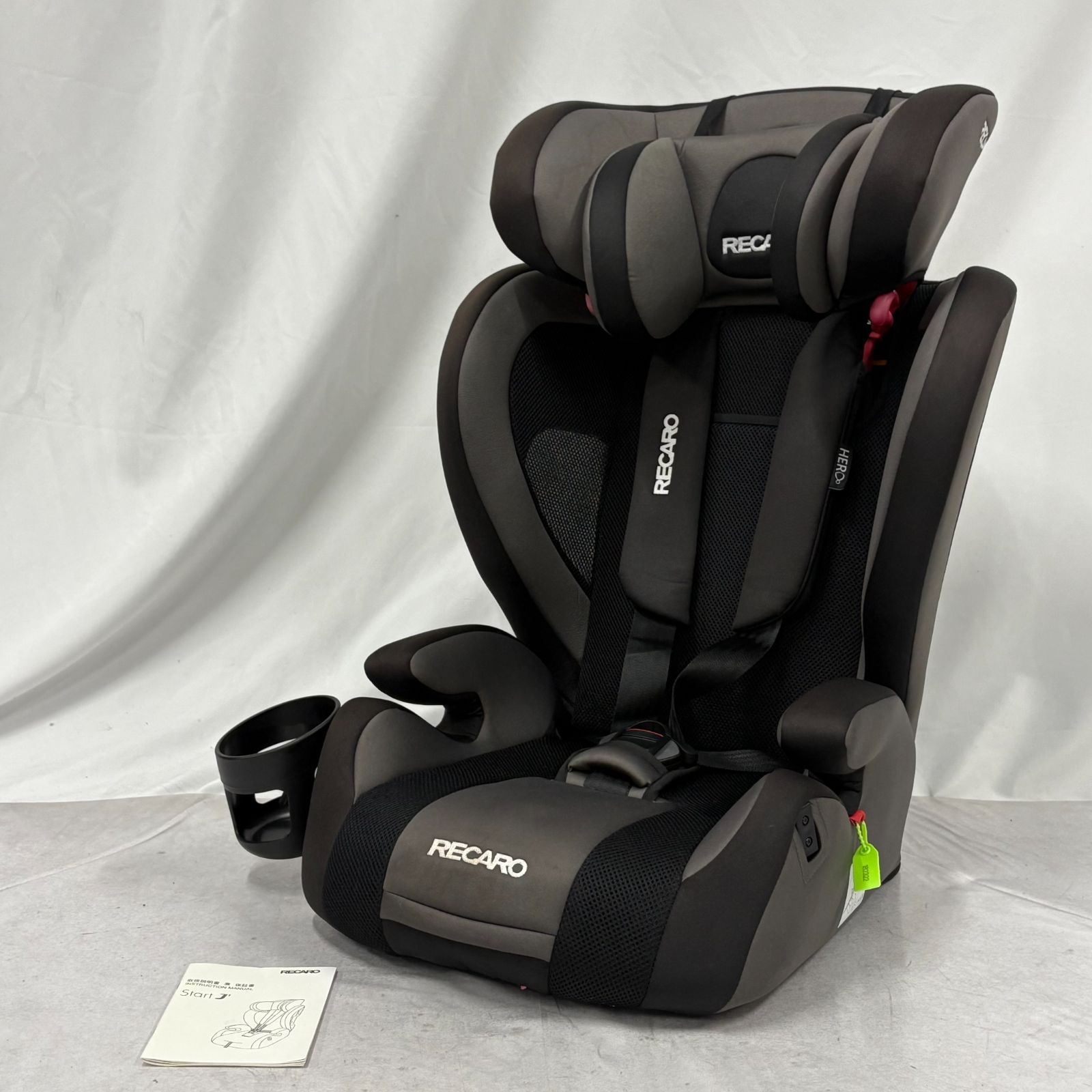 【美品】レカロ　RECARO　J1 プラチナブラック　ジュニアシート　希少色 美品】レカロ RECARO J1 プラチナブラック ジュニアシート 希少色 美品