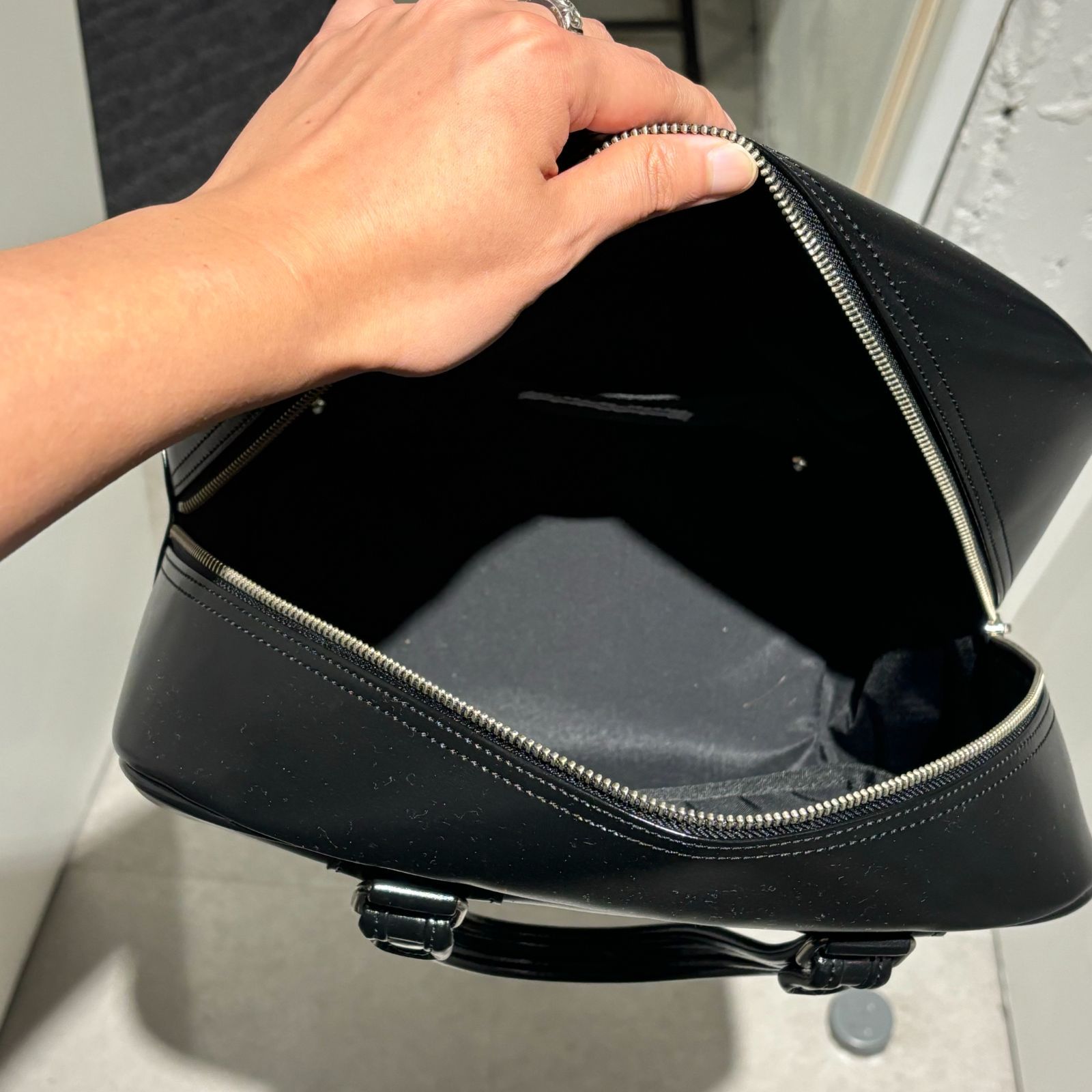 COMME des GARCONS コムデギャルソン レザーハンドバッグ OZ-K 227