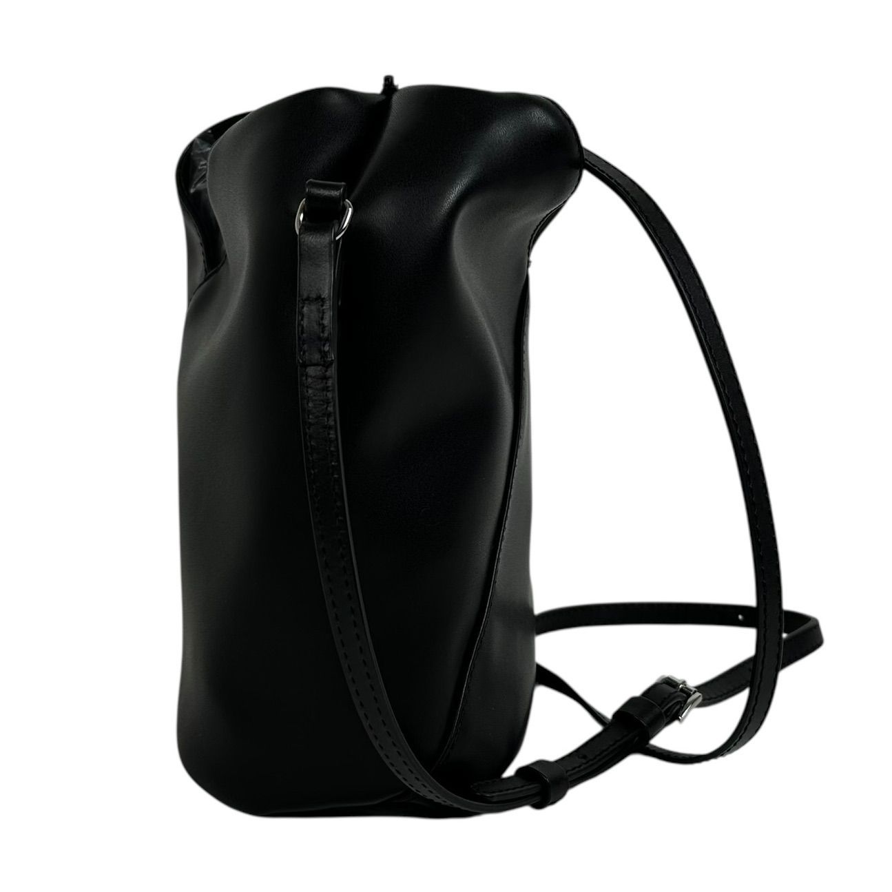 エムエムシックス