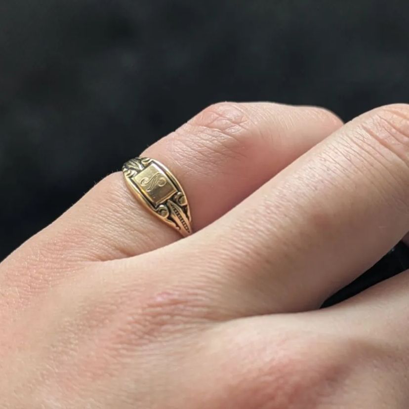 大人気！まとめ一覧 N”シグネットリング 10K GF 刻印 イニシャル ピンキー ゴールド アクセサリー