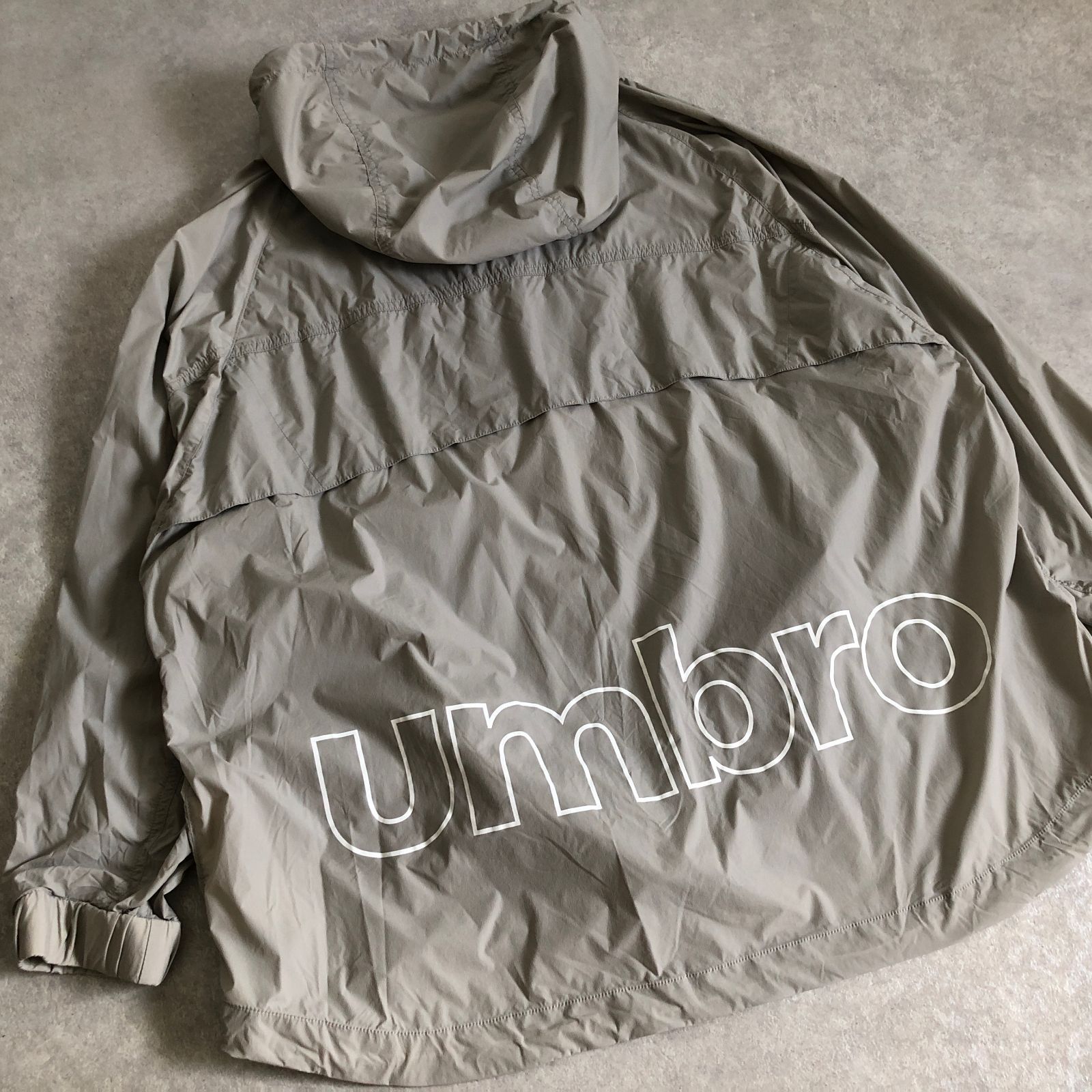 UMBRO x AG 別注コラボ ナイロン アノラック パーカー アンブロ
