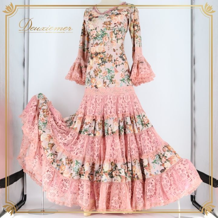 フラメンコ 衣装 ソニアジョーンズ SONIA JOHNES ワンピース ドレス ボランテ フリル レース 花柄 レトロ 感 豪華 華やか 発表会 パーティ ピンク系 可愛い 大人 発表会用 ドレス フェミニン おしゃれ 女性服 フリルデザイン 踊り衣装
