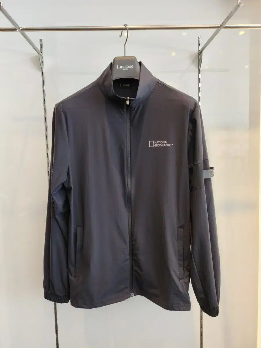 National Geographic ナショナルジオグラフィック フロントガラス